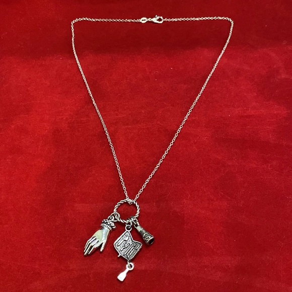 Nail Technician Charm Necklace - Picture 5 of 6